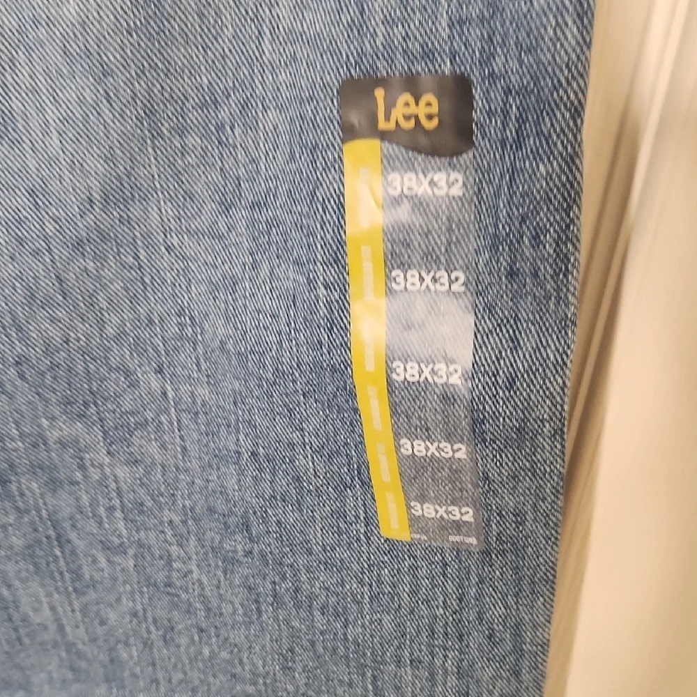 NWT Lee Men's Straight Leg Opening Regular Fit Medium Wash Blue Jeans Size 38x32